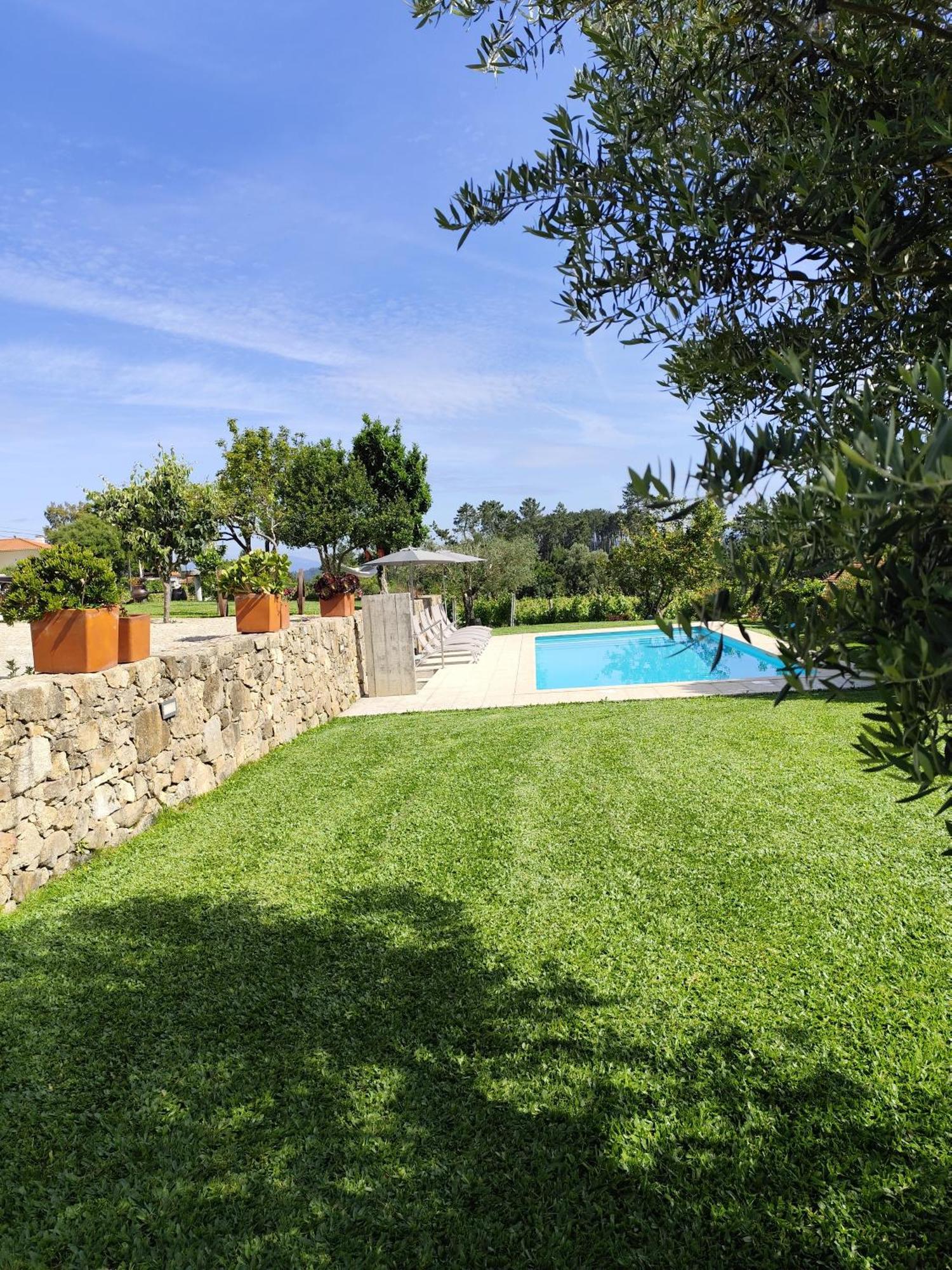 Casa Dos Picoutos Al * Moncao